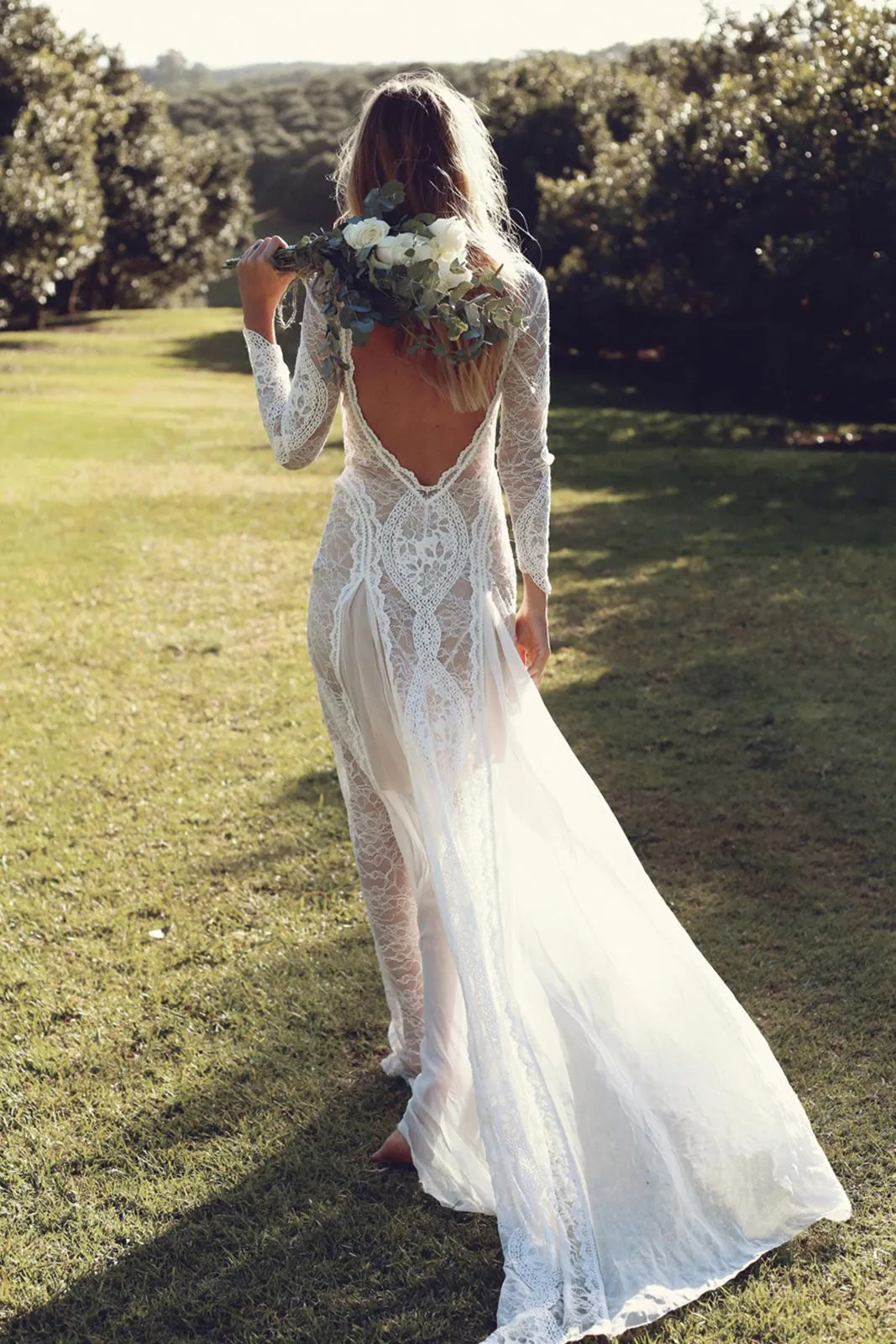 Lace Bohemian Wedding Dresses French Lace Long Sleeve Boho Chic Dress Open Back Bridal Gowns vestido de noiva 2020